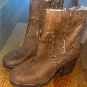 Chestnut Suede Block Heel Boots